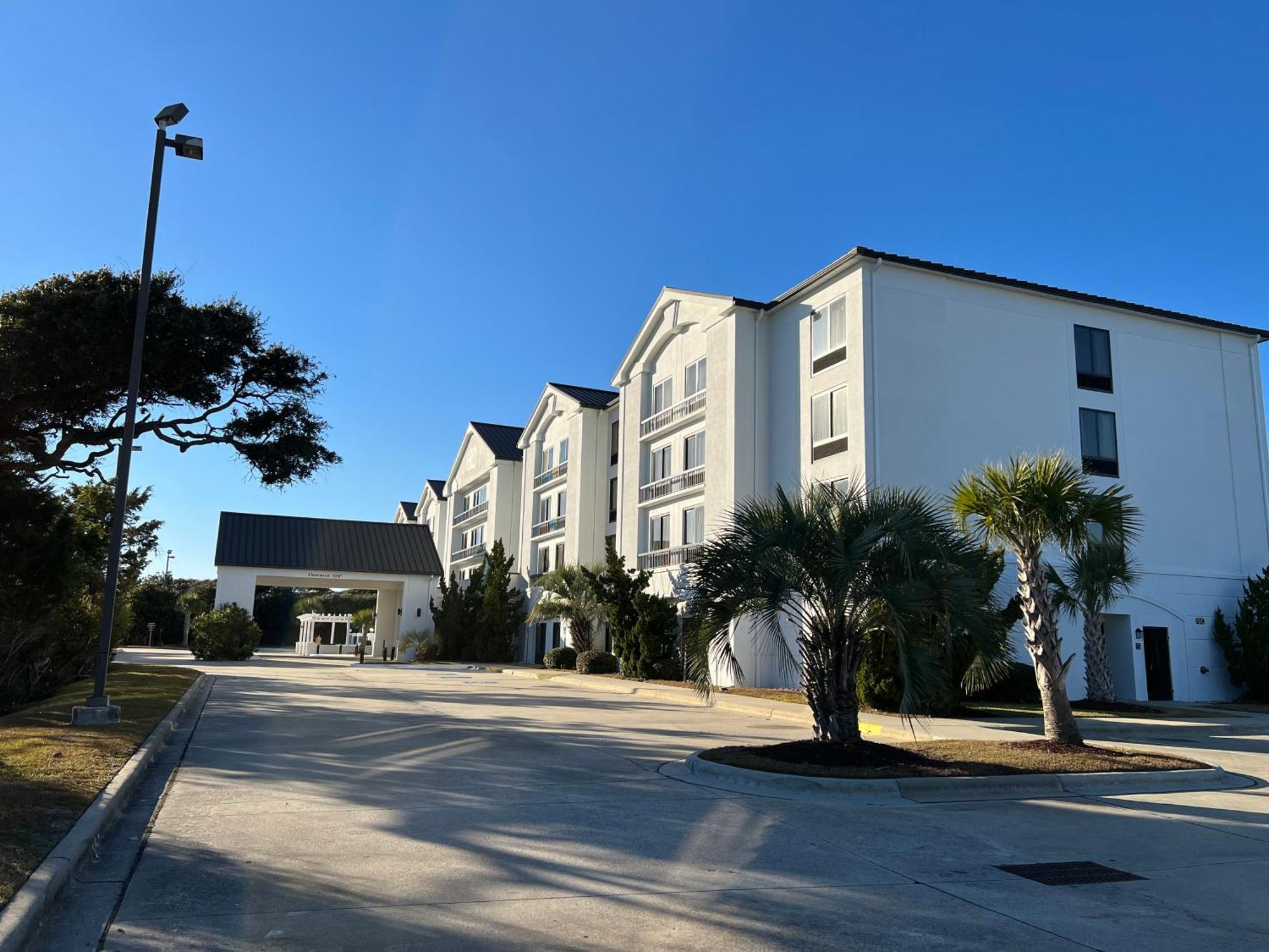 Hotel Alice Pine Knoll Shores Eksteriør bilde