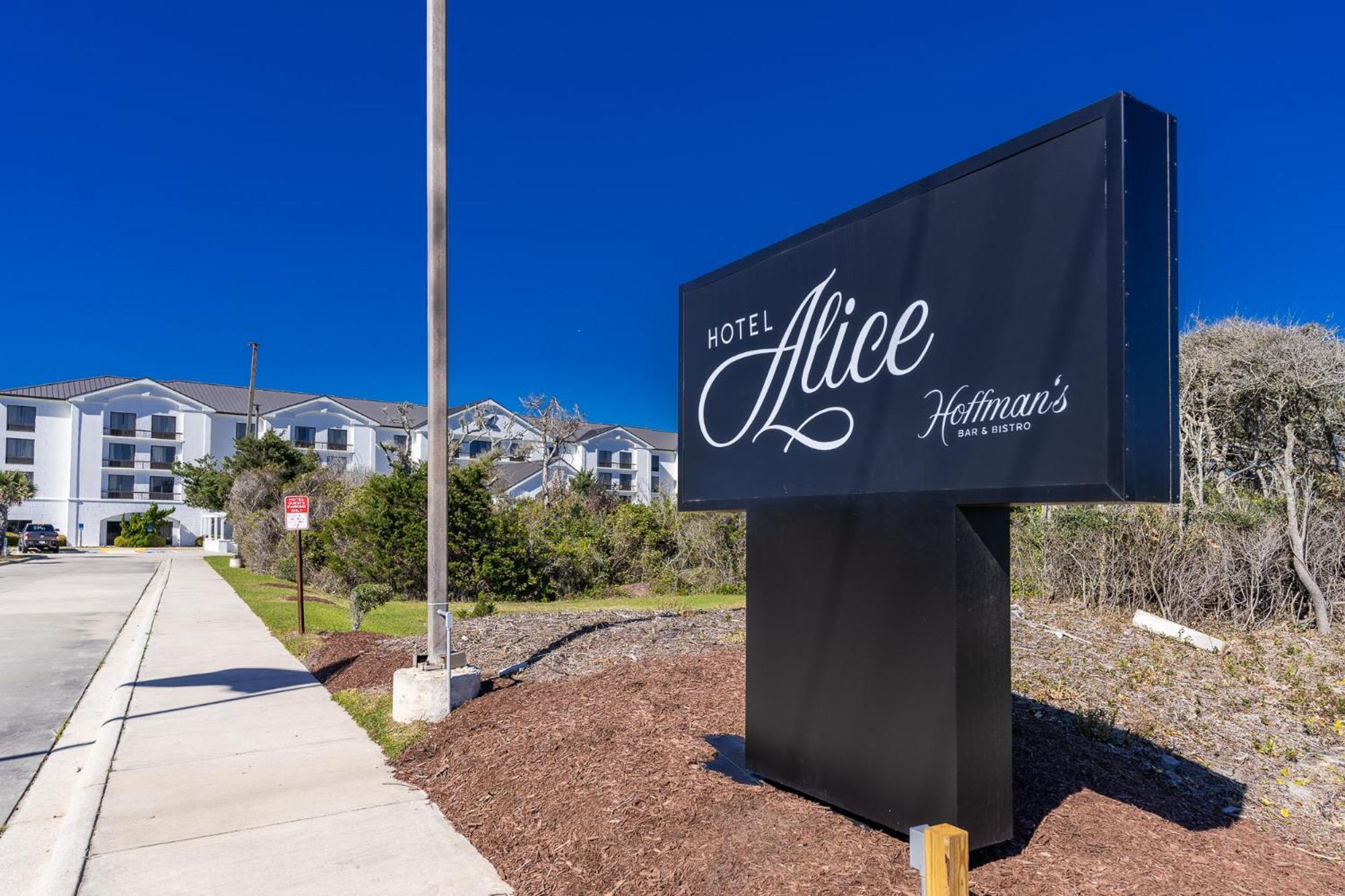 Hotel Alice Pine Knoll Shores Eksteriør bilde