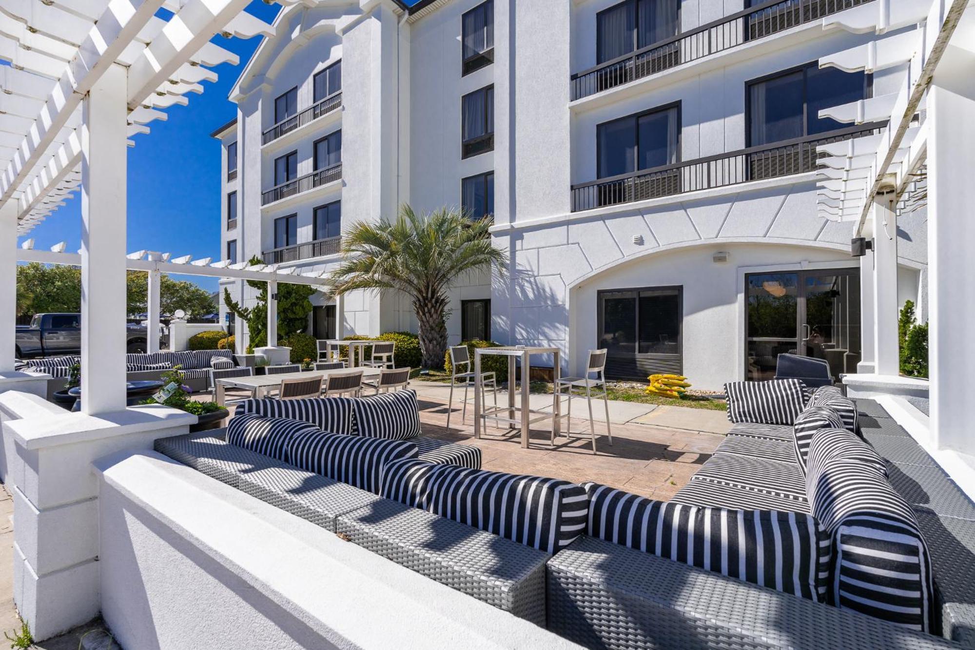 Hotel Alice Pine Knoll Shores Eksteriør bilde