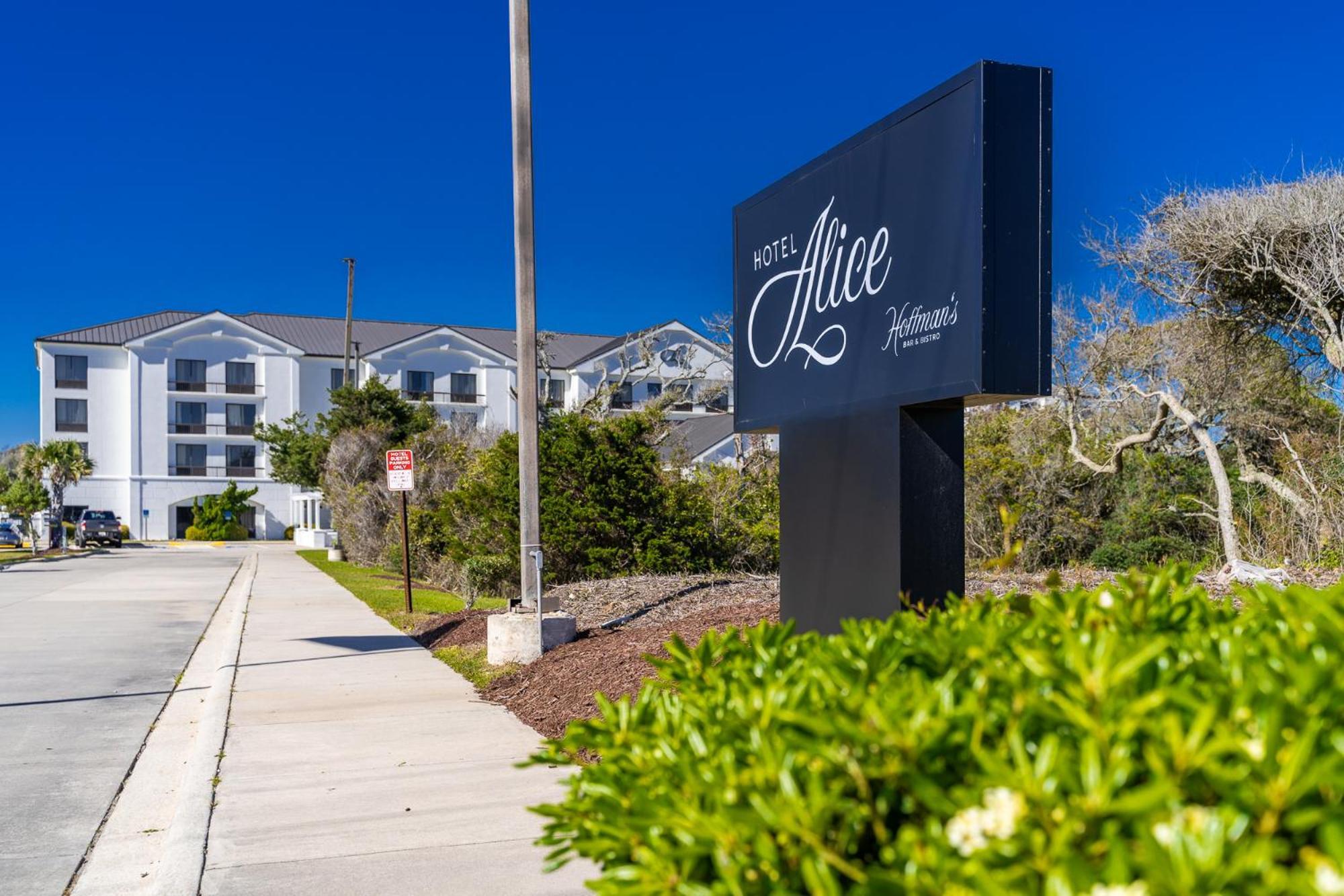 Hotel Alice Pine Knoll Shores Eksteriør bilde