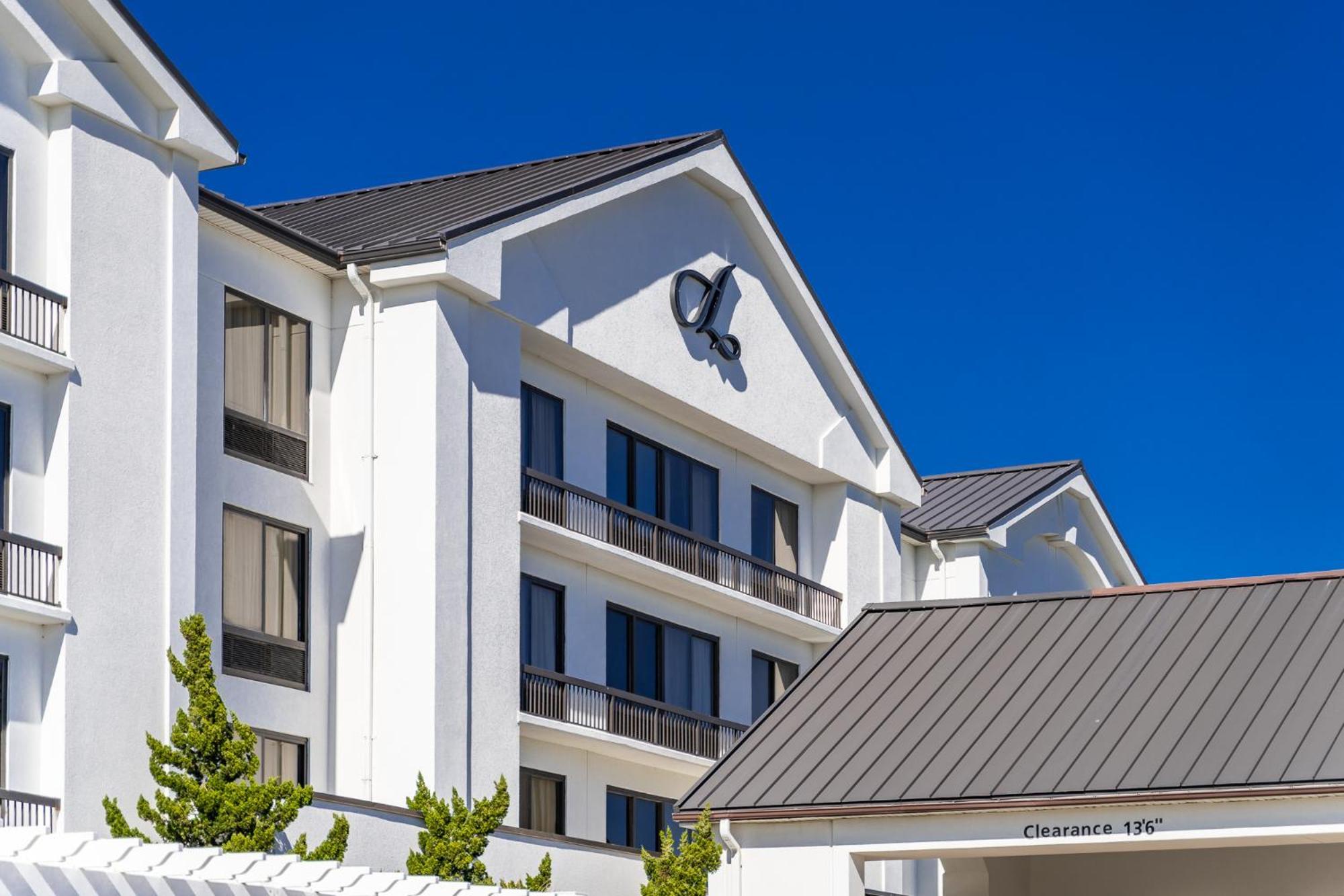 Hotel Alice Pine Knoll Shores Eksteriør bilde